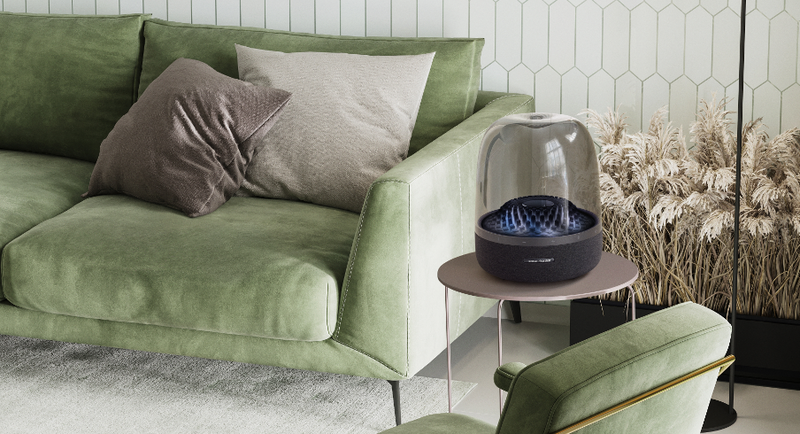 HK_AURA_STUDIO_4_LIFESTYLE_02_904x560px